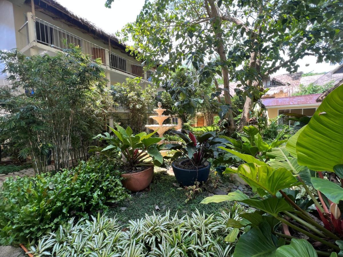 Boracay Amor Apartment Balabag  Екстериор снимка